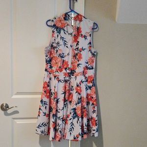 Cute Floral Fashion to Figure dress